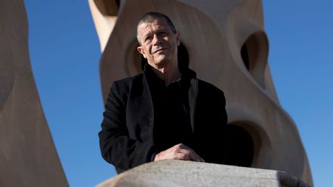 El escritor galo Emmanuel Carr�re (Par�s, 1957), retratado en Barcelona en noviembre del 2017.