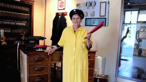 Fotografa disponible en El Silbar del Tren Hullero, ltimo libro de Jess Dez