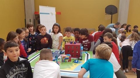 Imagen de archivo de la I edici�n de la Feira de Ciencia en el CEIP R�a do Burgo de Culleredo.