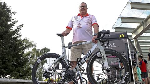 Carlos Jorge el pasado s�bado 27 de junio, durante la una feria ciclista celebrada en la avenida Xo�n XXIII y que precedi� a la II Eurovelo Compostela, celebrada al d�a siguiente