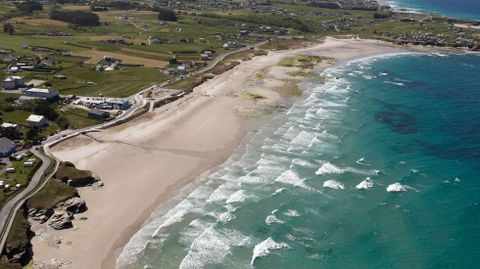 Vista area de la playa de Arealonga de mayo del 2014