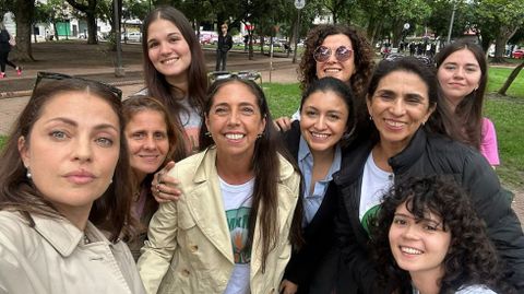 Sole Deza, durante el rodaje de la pelcula Beln, en la que la directora y actriz Dolores Fonzi (primera por la izquierda) le da vida a su lucha