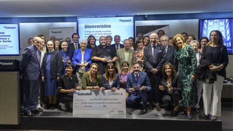 Asociaciones que acudieron personalmente al acto de entrega de Banco Sabadell