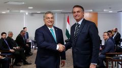 El primer ministro h�ngaro, Viktor Orban, con el presidente de Brasil, Jair Bolsonaro