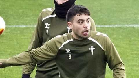 Fran Beltr�n, en un entrenamiento con el Celta.