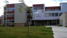 El gobierno de Lal�n expone la dispersi�n poblacional y distancia a Pontevedra para mantener una sede.