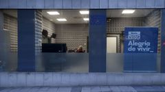 Pablo Portabales, en uno de los estudios de Radio Voz, que se abre a la ciudad, literalmente, a trav�s de un cristal