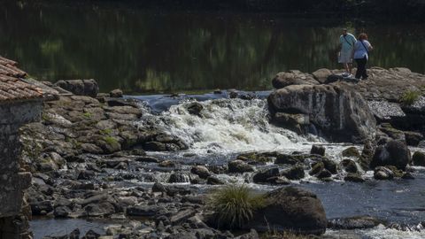 La fuga de la presa de A Ponte Maceira afecta a la captaci�n de Ames en el Tambre