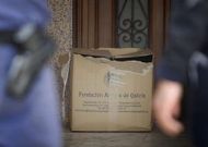 La ni�a encontrada en A Estrada apareci� en una caja de cart�n hace ahora diez d�as.
