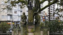 Monumento a Valentin Lamas Carvajal en O Pos�o de Ourense