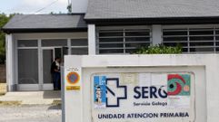Exterior del centro de salud de A Pobra do Broll�n