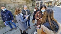 Recogida de firmas en Pontevedra para exigir que se reanude la b�squeda de los marineros desaparecidos del Villa de Pitanxo