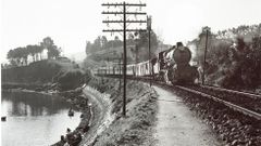 RETROSPECTIVA DE 1942 CON EL ferrocarril pasando por Eir�s