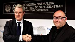 Rebordinos con el director de comunicaci�n de Gas Natural fenosa, Jordi Garc�a Tabernero, empresa que patrocinar� el certamen