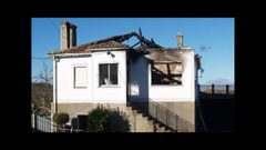 La casa que ardi� el pasado a�o en Barantes, municipio de Sober, coincidiendo con las fiestas navide�as