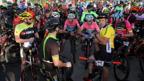 PRIMER TERRAS DE BARBANTIA BTT CON SALIDA DESDE LA AVENIDA DE COMPOSTELA EN BOIRO