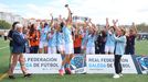 As Celtas B, celebrando su triunfo en la Copa Vigo en el mes de noviembre.