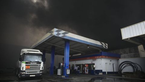 La gasolinera de la ra dos Canteiros fue vaciada por seguridad