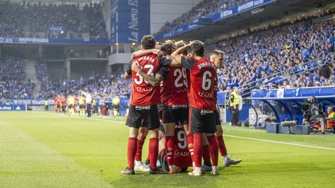 El Mirandés celebra el gol que les adelanta en el marcador