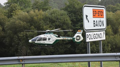 El helic�ptero de la Guardia Civil vol� desde primera hora sobre los inmuebles registrados durante el operativo de la UCO.