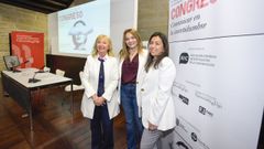 Carmen Pe�afiel, Eva Lantar�n y Emma Torres, este martes, en la Casa das Camp�s de Pontevedra