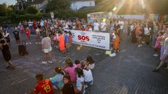Familias y alumnado del centro de Asados llevaron a cabo una concentracin de protesta hace unos das.