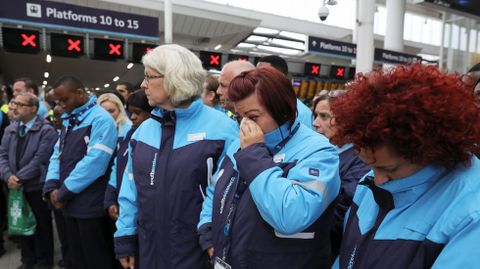 Minuto de silencio por las v�ctimas del atentado de Londres. 