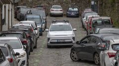 Los veh�culos de los dos multam�viles (uno de ellos en una imagen reciente en la r�a Costa Vella) se renovaron en el 2025.