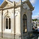 El mausoleo de Garc�a Abad ha sido mejorado recientemente.