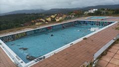 Piscina abandonada del complejo Montegolf.