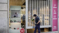 Una tienda de Ourense  durante la desescalada