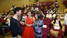 Jorge Mira, Carmen Pomar y Mar�a Solar ayer en la Facultade de Psicolox�a. 