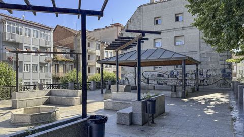 Vecinos de A Ponte denuncian que hay personas que van a los parques a pedirles a los niños lo que lleven encima