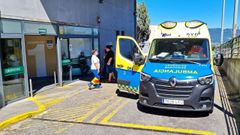 Entrada del servicio de urgencias del hospital Montecelo, en Pontevedra