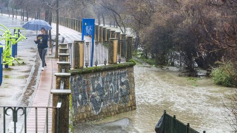 Vista del r�o Genil, a su paso por Granada