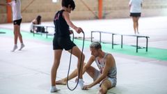 El entrenador y campe�n de Espa�a de gimnasia r�tmica masculina Rub�n Orihuela colabora en el inicio de temporada con el Club Ximnasia Pavill�n Ourense.