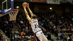 Obradoiro 88 - Sevilla 77