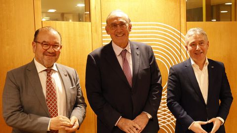 Presentacin del acuerdo, el pasado 17 de noviembre, de izquierda a derecha, los rectores de la USC, la UVigo y la UDC