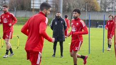 Romo hace dos meses dirigiendo su primer entrenamiento en el campo de A G�ndara. 