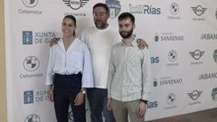 La nueva entrenadora, Cristina Oreiro, junto al presidente y el segundo entrenador del Viajes Interr�as