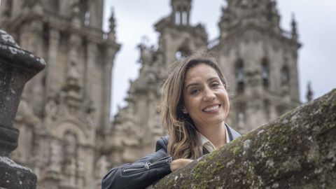 La escritora �ngela Banzas