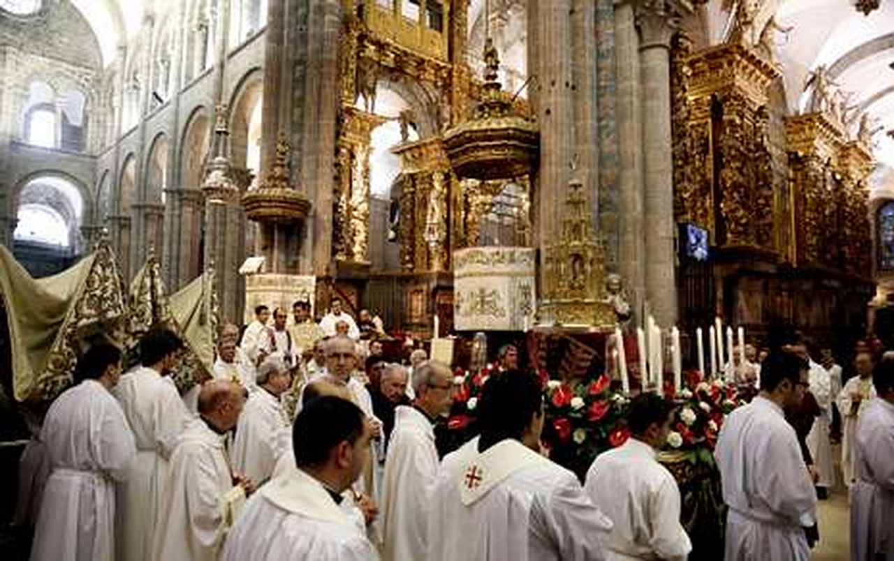 En la procesión del Corpus Christi se mostró una custodia del siglo XVI