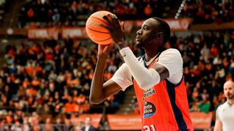 Diop, durante un encuentro de liga con el Leyma Coru�a