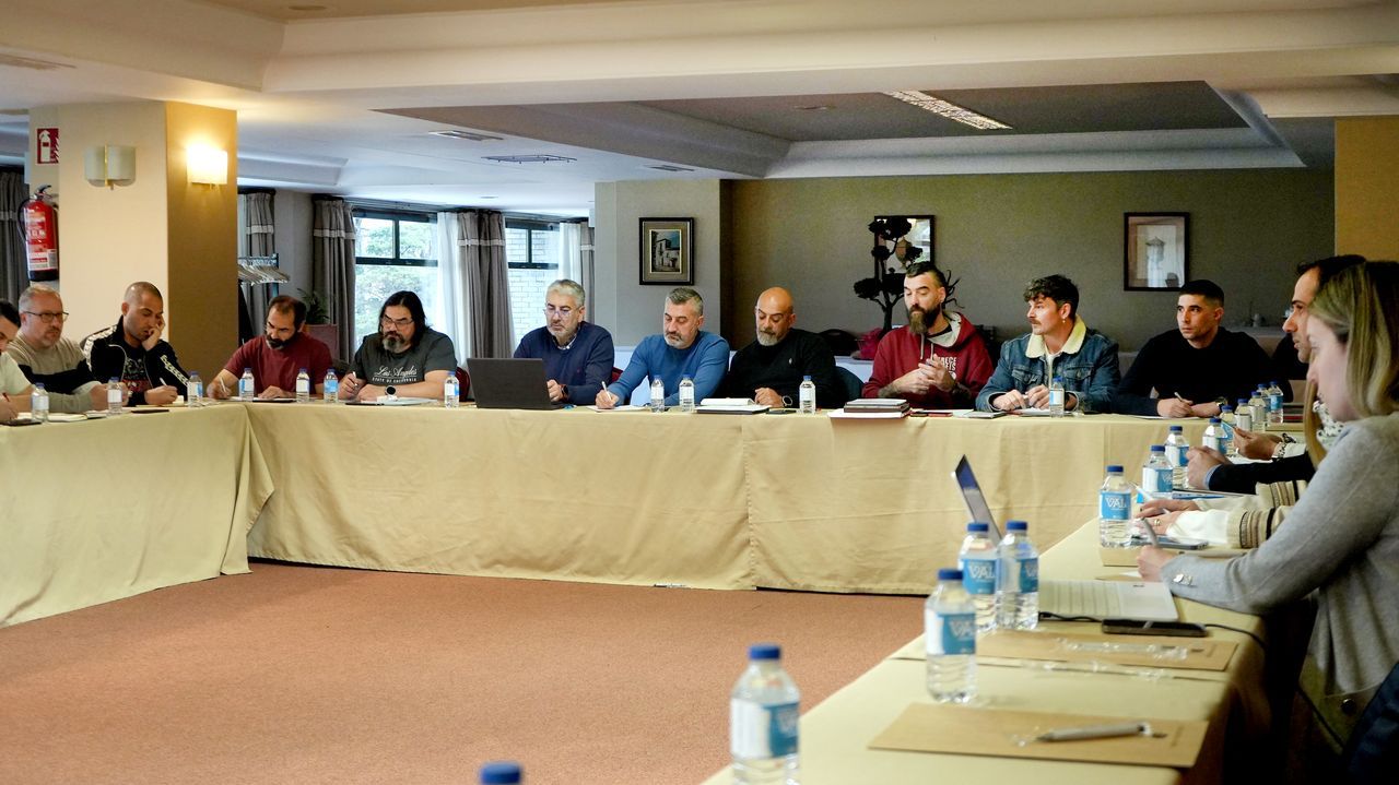 La patronal del metal en Pontevedra propone una subida salarial del 13 % a cuatro años