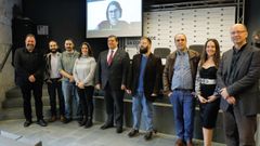 Desde la izquierda, Salvador Naya, vicerrector; Juan Manuel Berm�dez, Alejandro Blanco y Vanessa �lvarez, investigadores; Julio Abalde, rector; Juan Fafi�n, Jos� Luis Rodr�guez y Veronika Georgieva, investigadores; Alberto Valderruten, vicerrector, y por videoconferencia, Cristina Fern�ndez, investigadora, ayer en A Maestranza de A Coru�a.