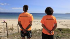 El servicio de socorrismo, este verano, en la playa de Langosteira.