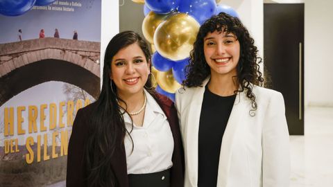 Alana y Edalyxi, en la presentaci�n del documental �Herederos del Silencio�