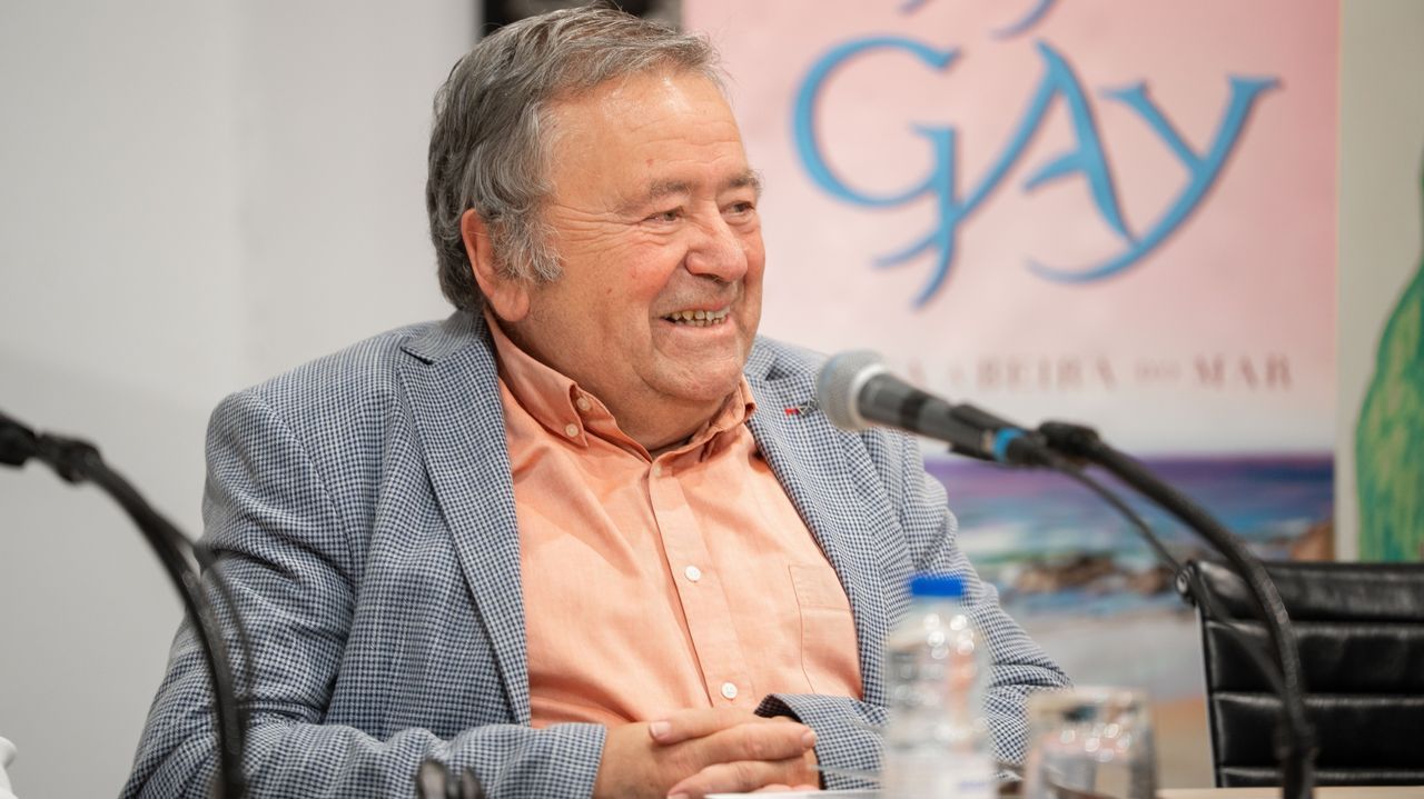 Enrique Rodríguez Baixeras, presidente de la Fundación Bal y Gay: «Cando sacamos os abonos, a xente xa está esperando a coller as entradas»