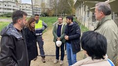 El concejal de Urbanismo, Juli�n Reina, en las obras del parque de Fontelonga, en Caranza