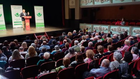 Mitin de Pachi Vzquez, candidato de Espazo Comn, en el Teatro Principal de Ourense